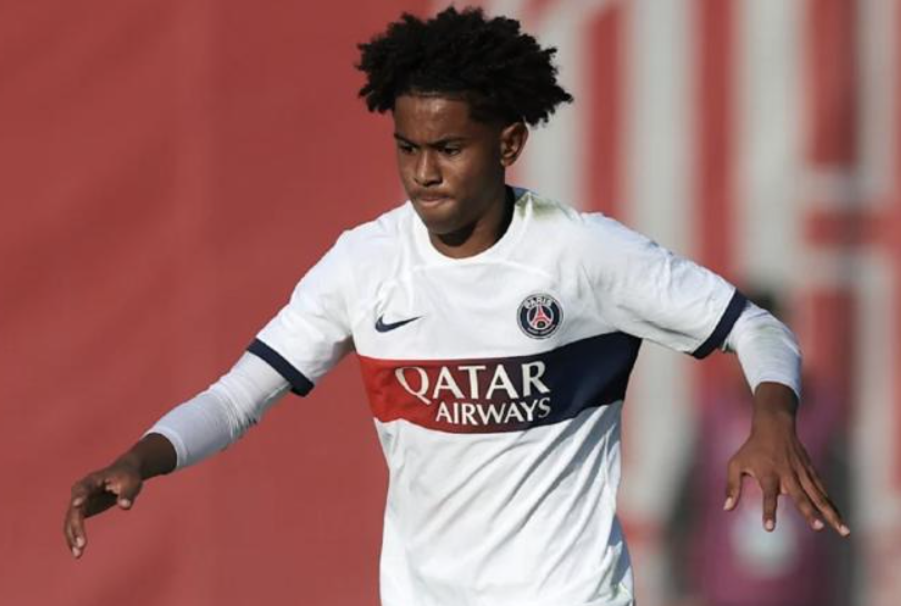 19岁新星马尤卢:巴黎圣日耳曼中场崛起的璀璨之光