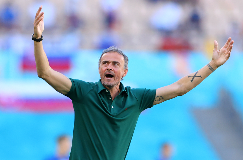 法甲赛场:恩里克盛赞阿什拉夫,巴黎展现稳定自信气质