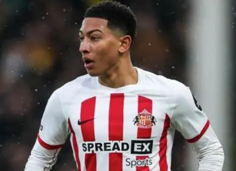 曼联冬窗引援动态:聚焦小贝林厄姆与加拉格尔