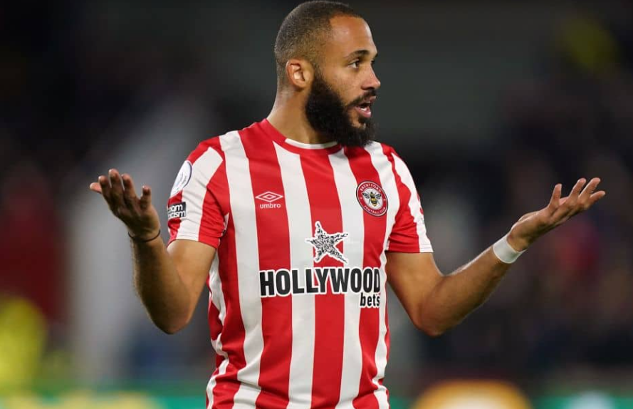 鲁尼评曼联新援:姆伯莫用表现赢得认可