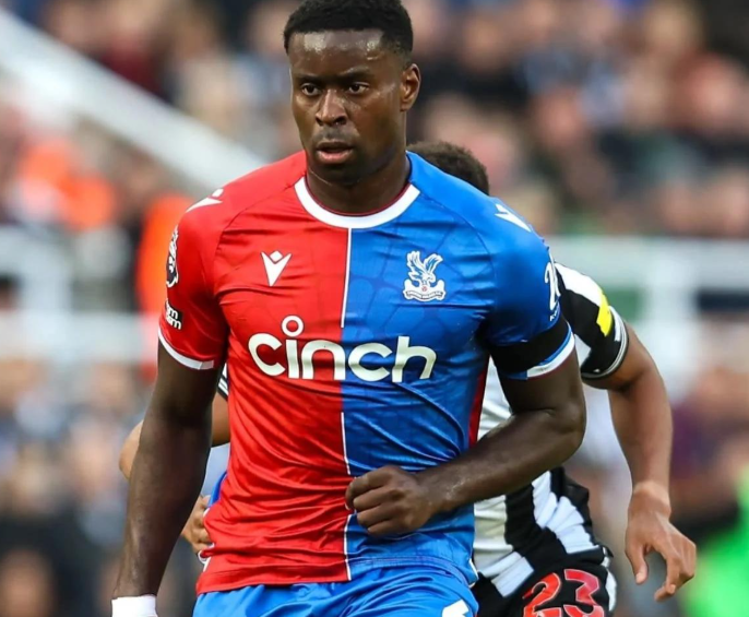 格伦 - 约翰逊力荐利物浦速签水晶宫后卫格伊:潜力搭档与成长