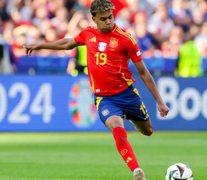 巴萨不满双标:亚马尔遭“迫害”与<a href='https://energensemi.com/news/tag/286.html' style='color: blue;'>皇马</a>球员言论免责之争