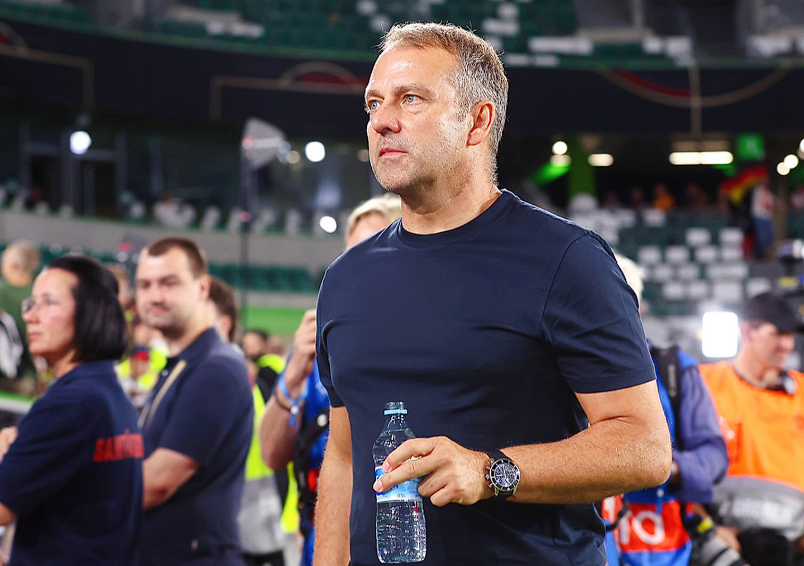 巴萨战术新探:弗里克试水亚马尔中路转型