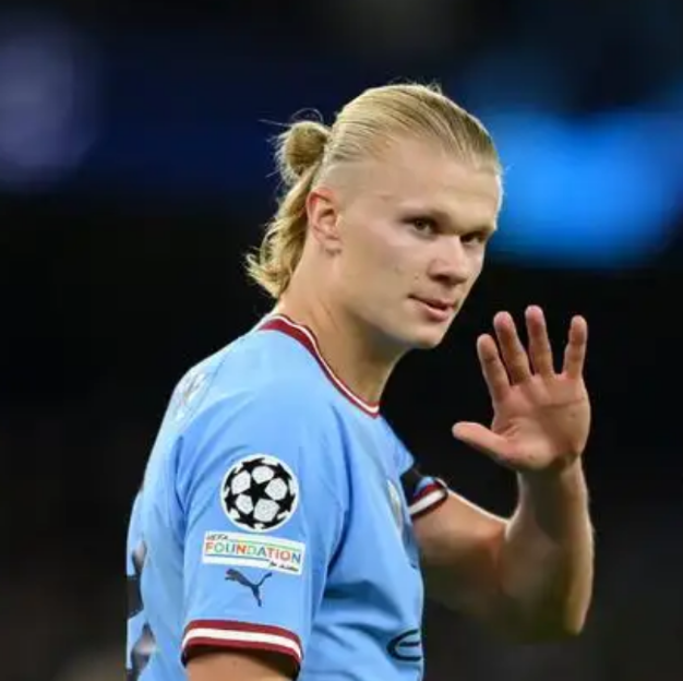 英超第10轮伯恩茅斯负于曼城,伊劳拉赛后谈比赛、赛季与哈兰德