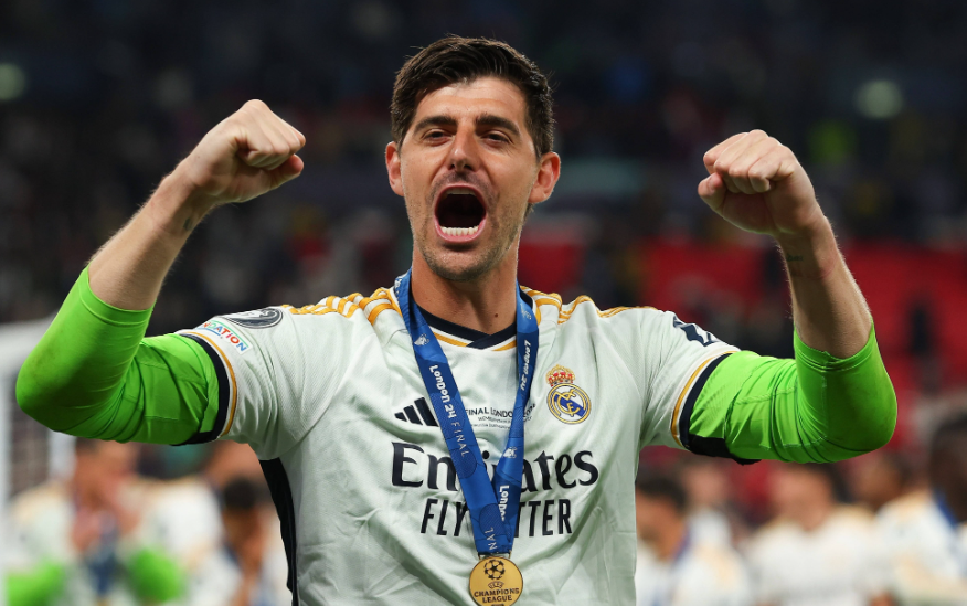 库尔图瓦欧冠高光:以“叹息之墙”之姿捍卫皇马尊严