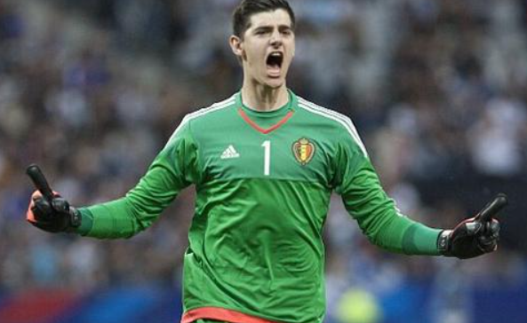 库尔图瓦欧冠高光:以“叹息之墙”之姿捍卫<a href='https://energensemi.com/news/tag/286.html' style='color: blue;'>皇马</a>尊严