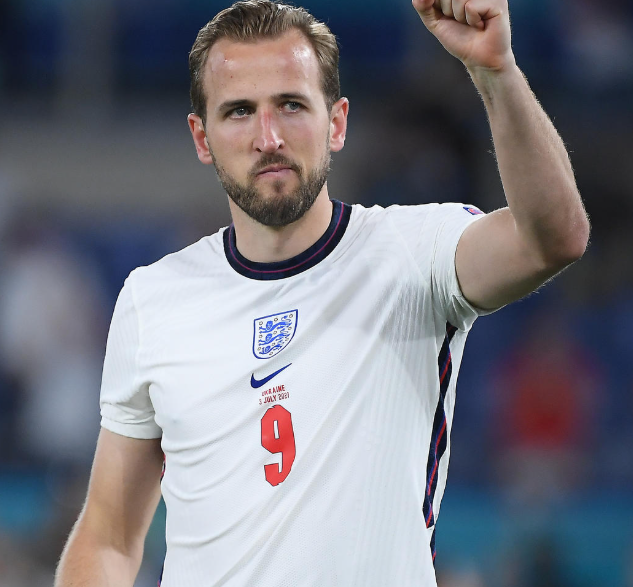 拜仁欧冠力克巴黎后凯恩深度剖析:战术执行与团队精神彰显